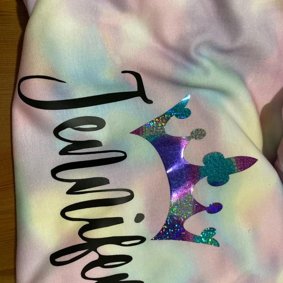 Personalized items. - Picture 4 of 4